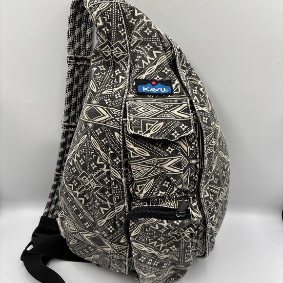Kavu Bag Original Rope Sling Crossbody Black White Canvas Satchel Aztec Print - Picture 1 of 9